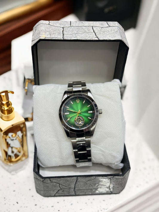 Men's Quartz Analogue Watch with Stainless Steel Round Case